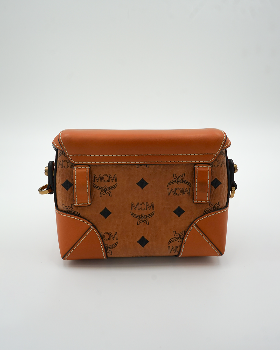 Berlin Vachetta Leather Belt Bag