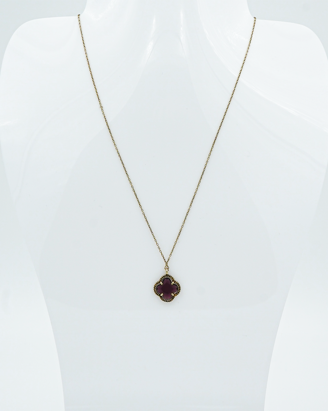 Berry Clover Pendant Necklace